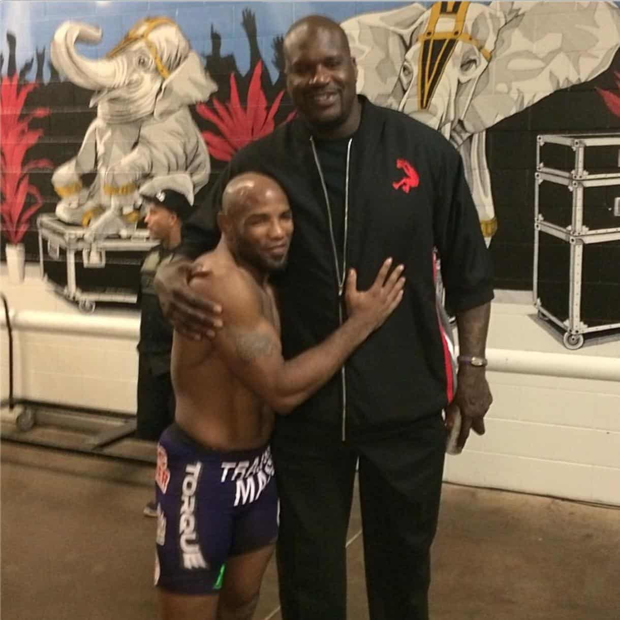 Pic of the Day Yoel Romero meets Shaq MMANUTS