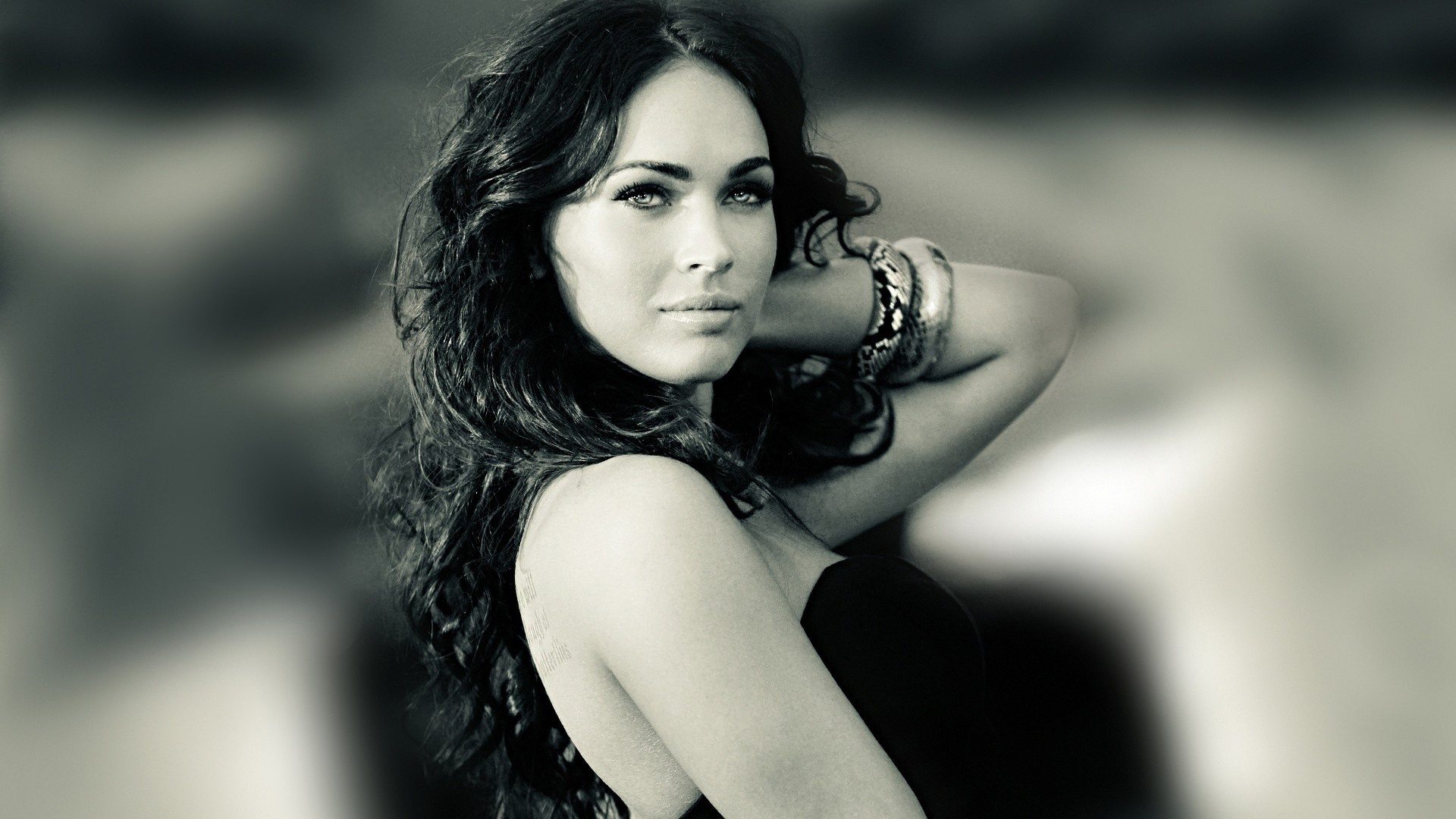 Megan Fox Height, Weight And Body Measurements