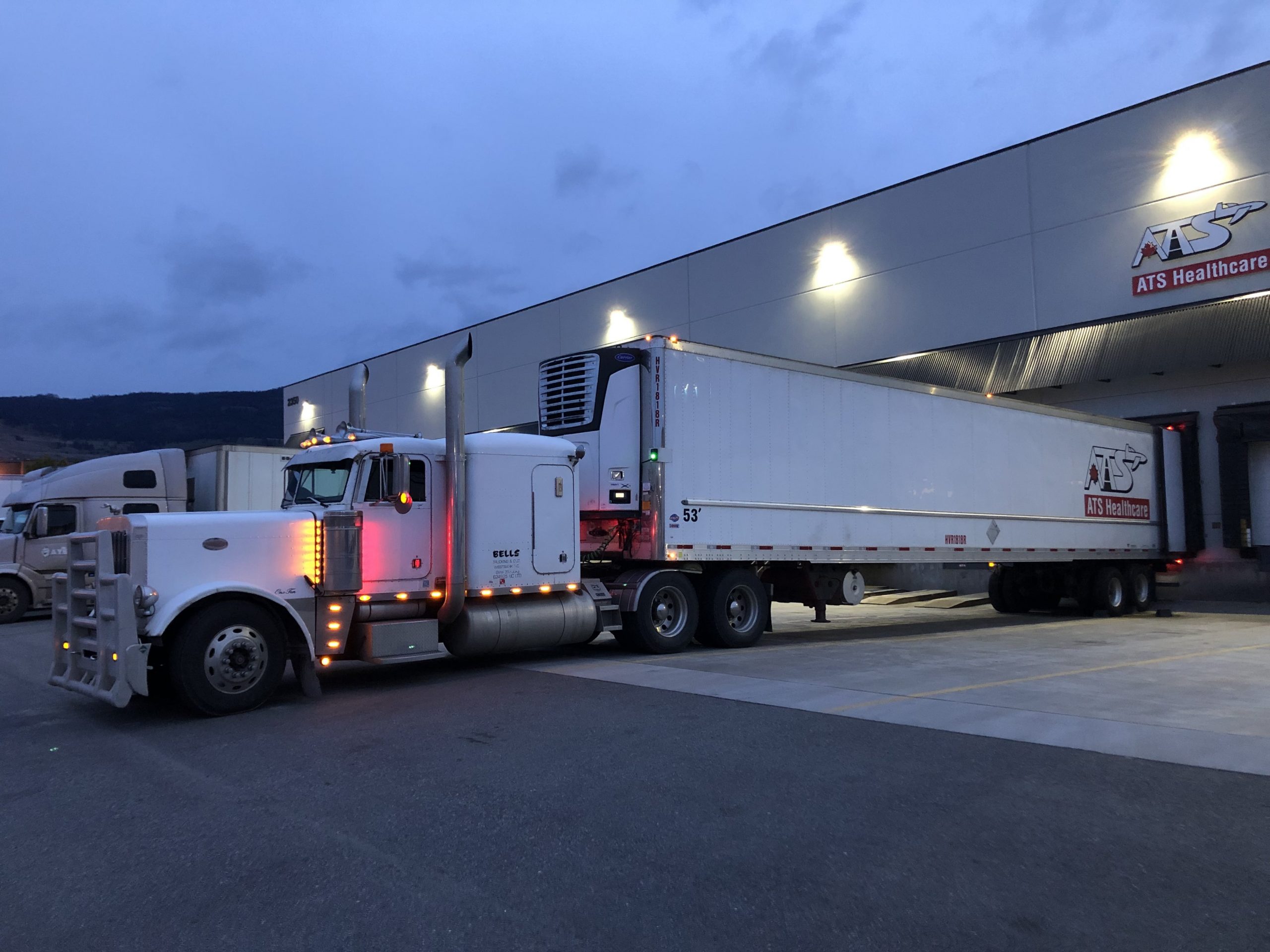 Bells Trucking Heavy Haul Trucking Companies Okanagan Articulating