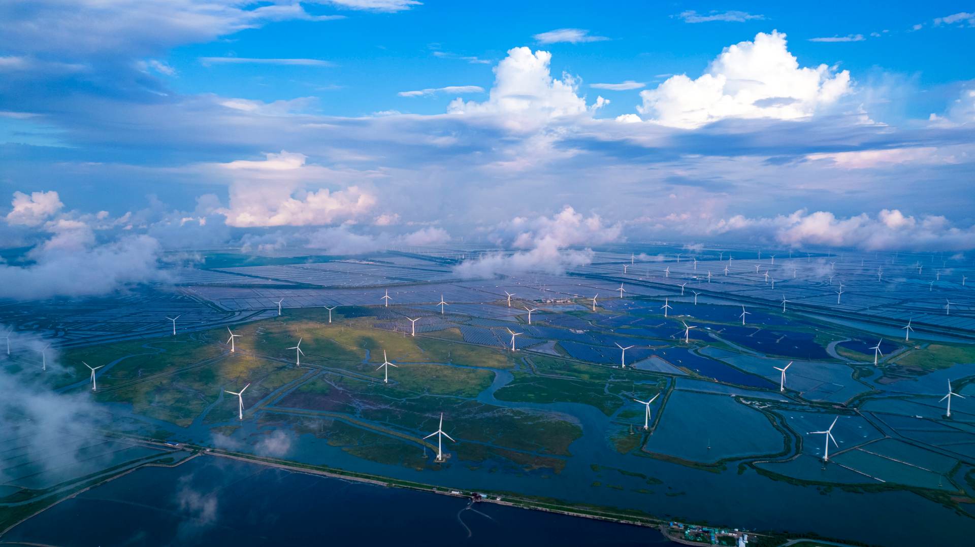 Wind and solar generated a record amount of global power in 2022