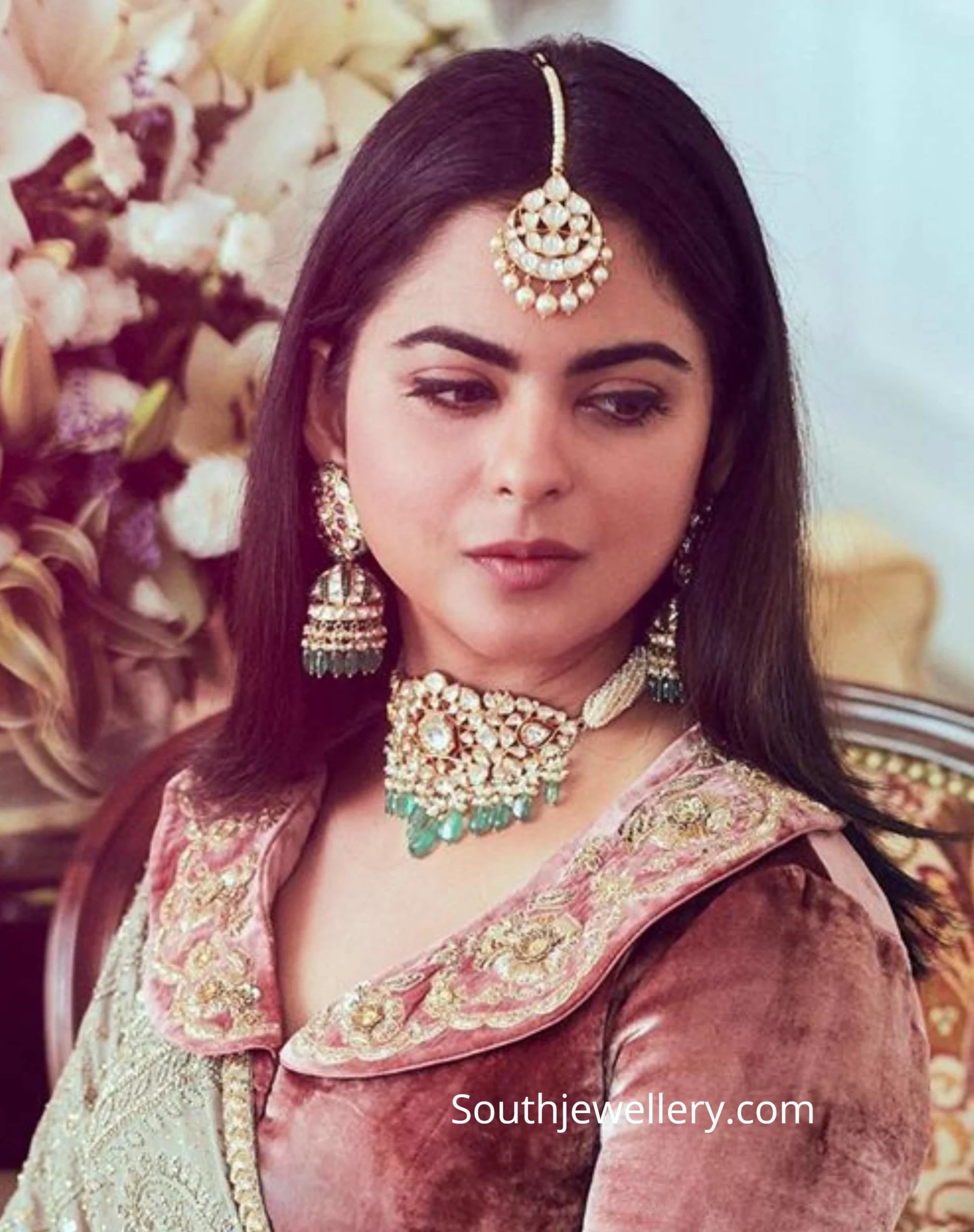 Isha Ambani's Instagram, Twitter & Facebook on IDCrawl