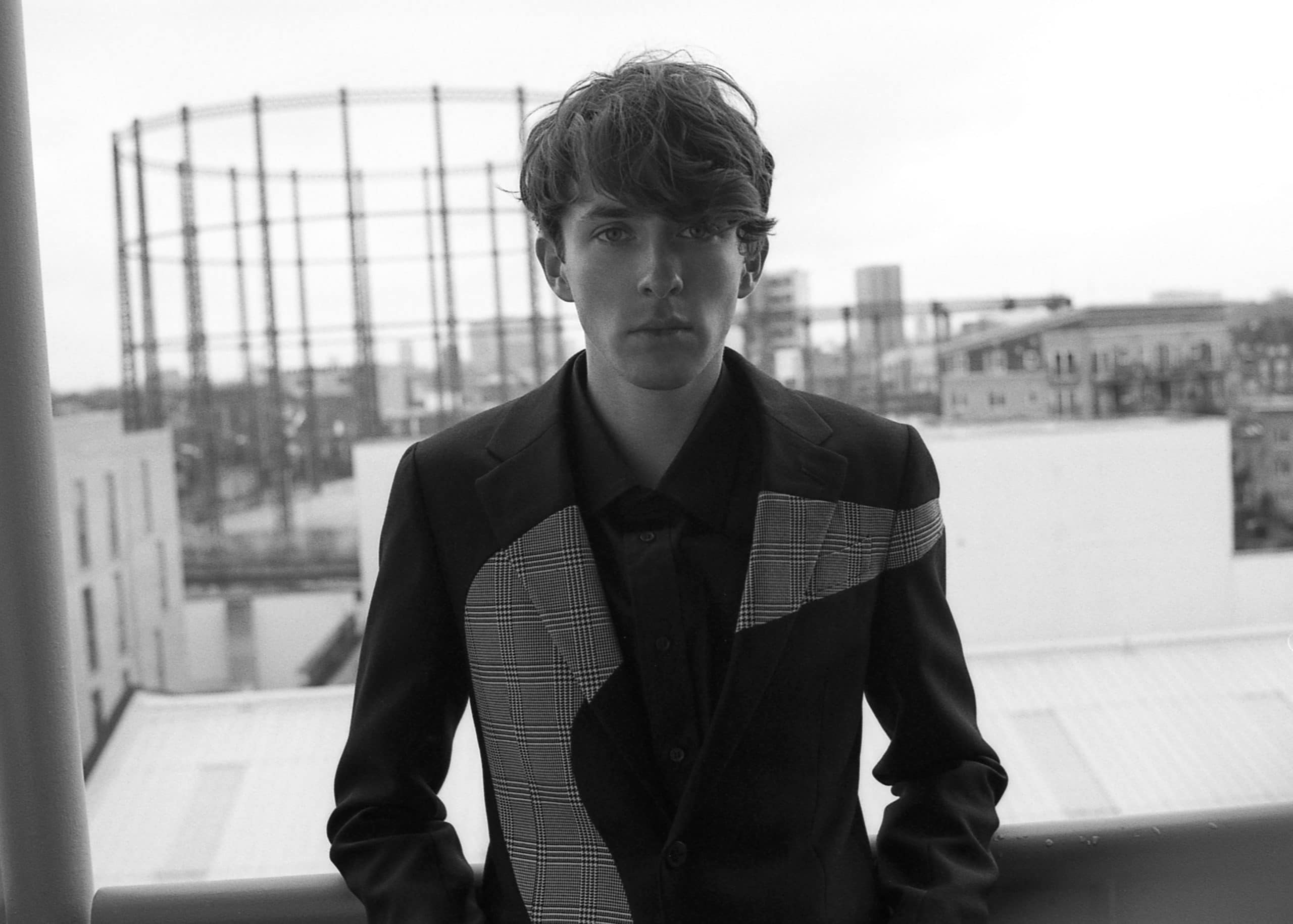 Matthew Beard Biography, Height & Life Story Super Stars Bio