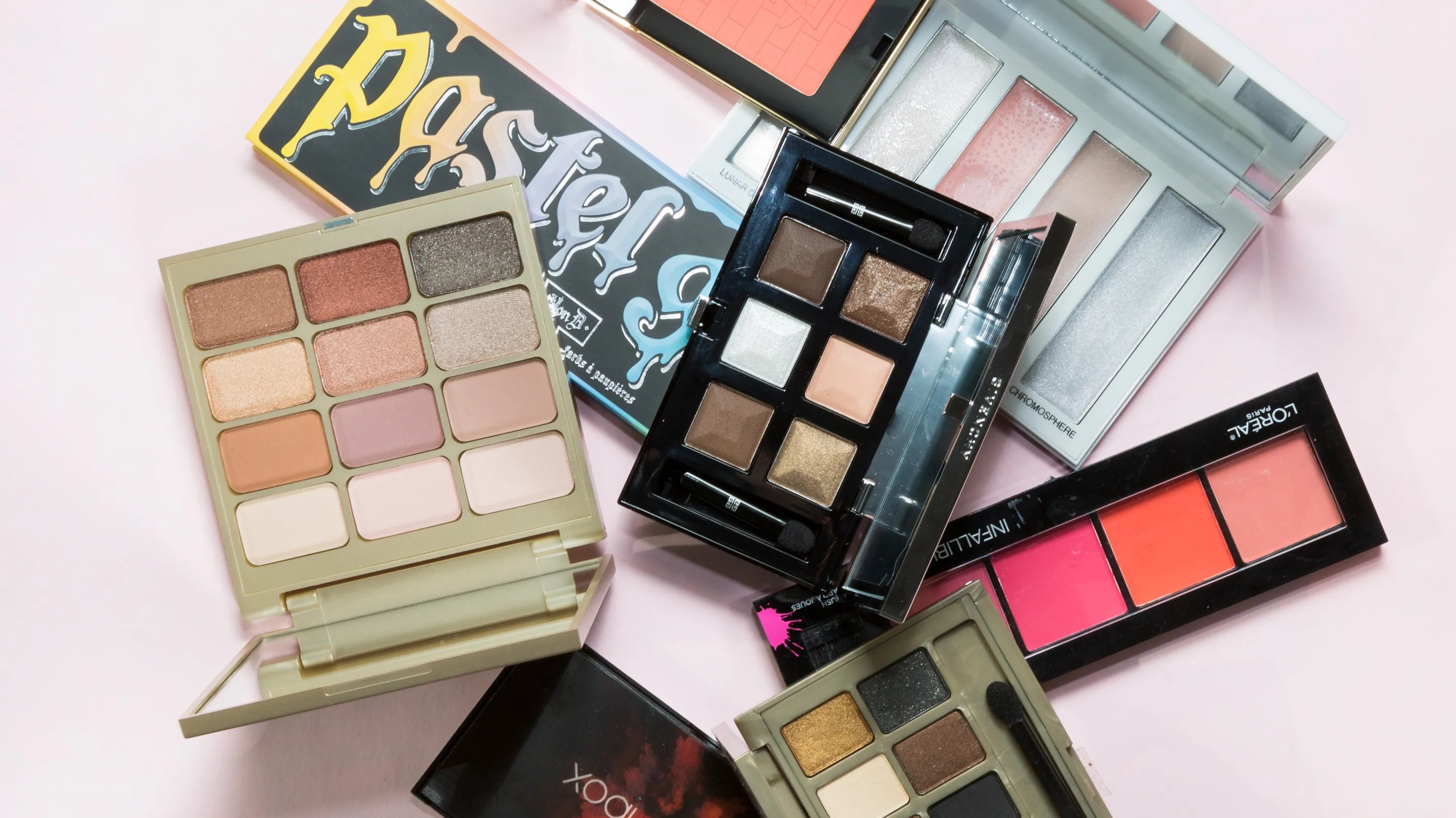 The 10 Sexiest Nude Makeup Palettes Allure