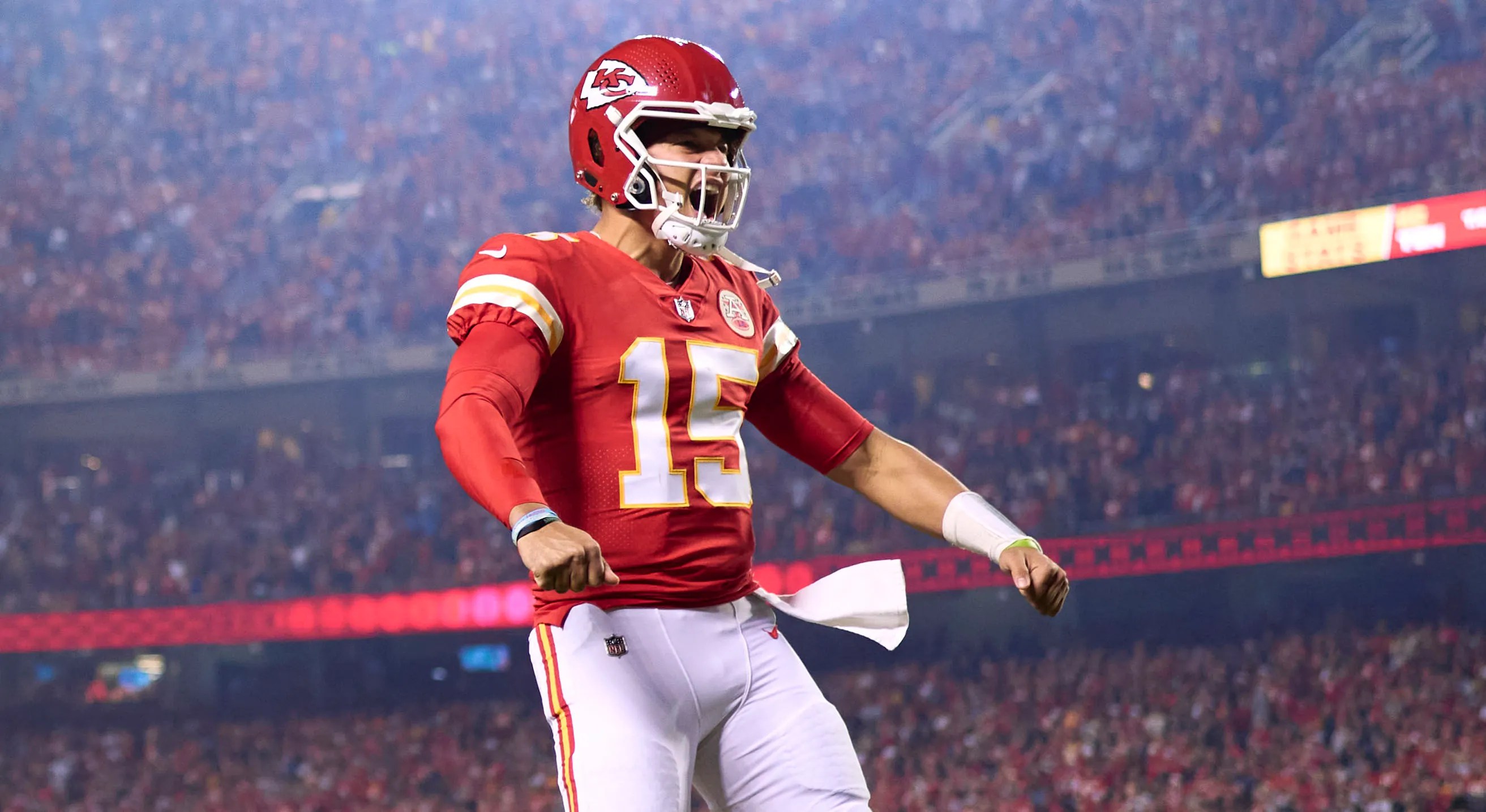 Patrick Mahomes wills Chiefs to overtime win over Titans, throws for